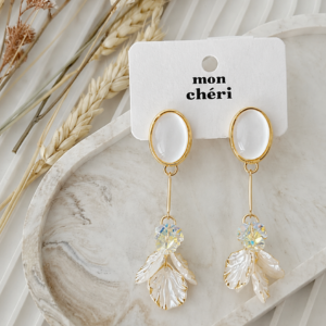 white-blossom-crystal-drop-earrings